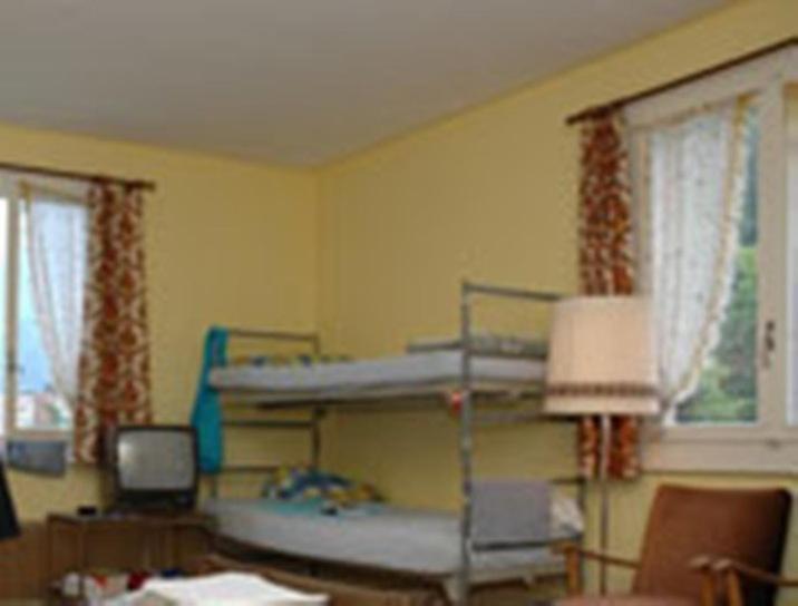Hostel Funny Farm Backpackers Unterseen Exterior foto